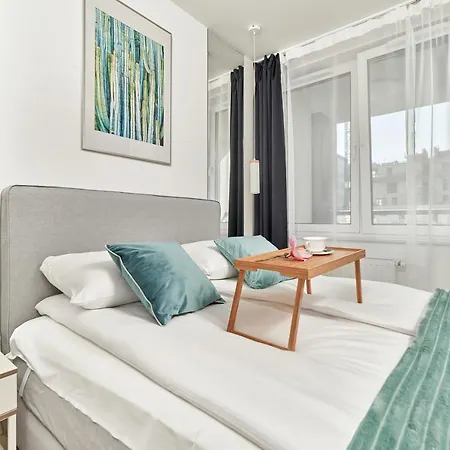 Exclusive Gwiazdzista With Free Garage By Renters Lägenhet Wrocław