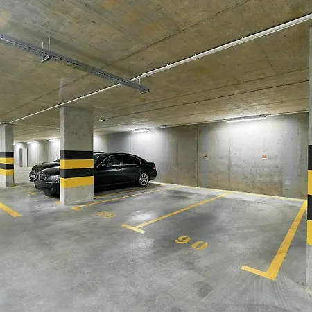 Exclusive Gwiazdzista With Free Garage By Renters Lägenhet