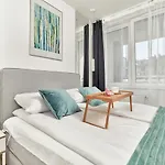 Elegant Gwiazdzista With Free Garage By Renters Appartement Wrocław
