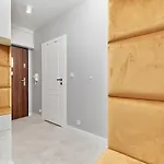 Appartement Elegant Gwiazdzista With Free Garage By Renters
