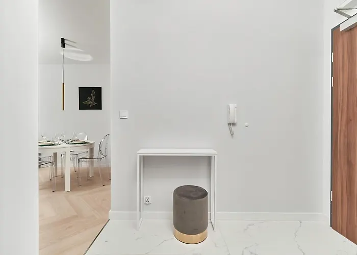 Exclusive Gwiazdzista With Free Garage By Renters ורוצלב